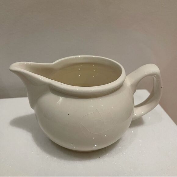 ✨ Free add-on  item ✨ Small ceramic creamer jug - Picture 1 of 3